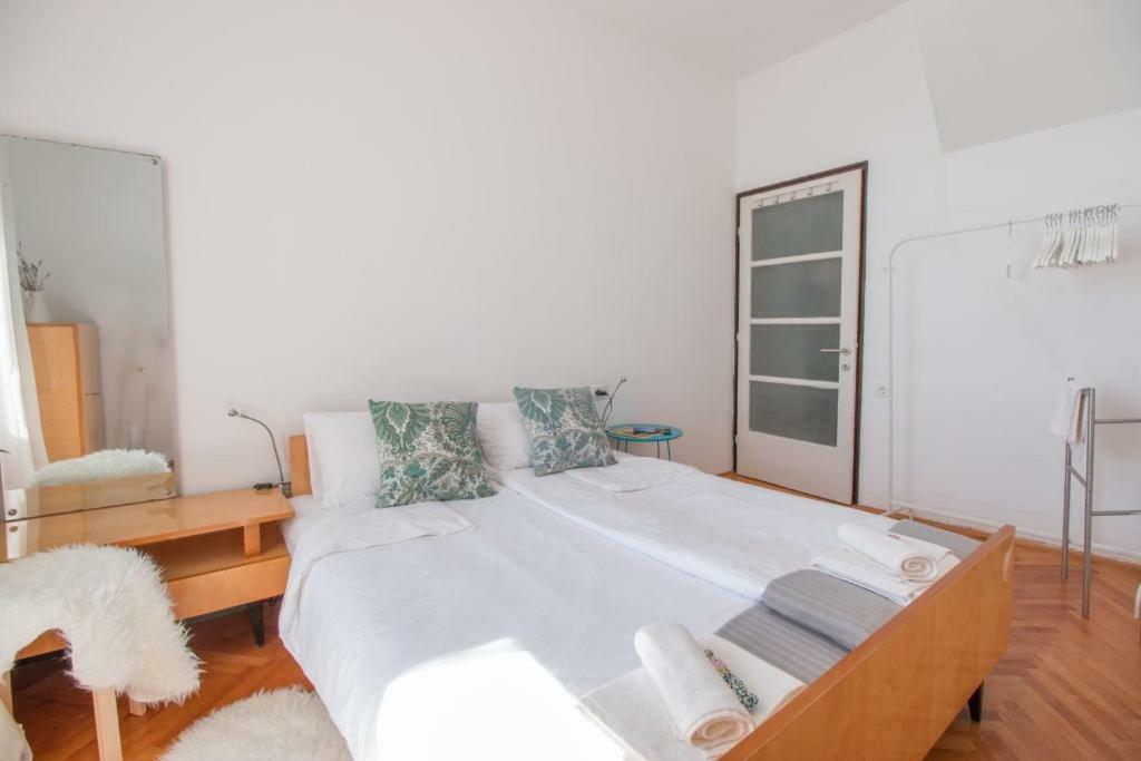 Apartment Ante バスカ エクステリア 写真